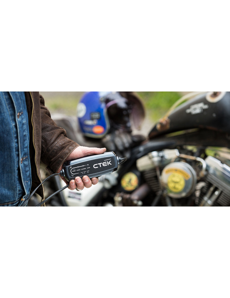 Зарядний пристрій CTEK CT5 POWERSPORT EU LA та LITHIUM, 12В (LiFePO4, Wet, MF, Ca/Ca, AGM, GEL),  Арт: 40-310 купуйте в AnyBatte